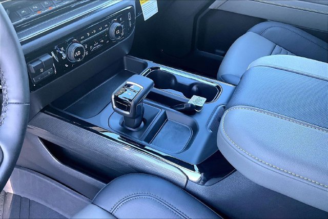 New 2026 Chevrolet Silverado 1500 ZR2 w/ Dark Appearance Package AWD/4WD image 8