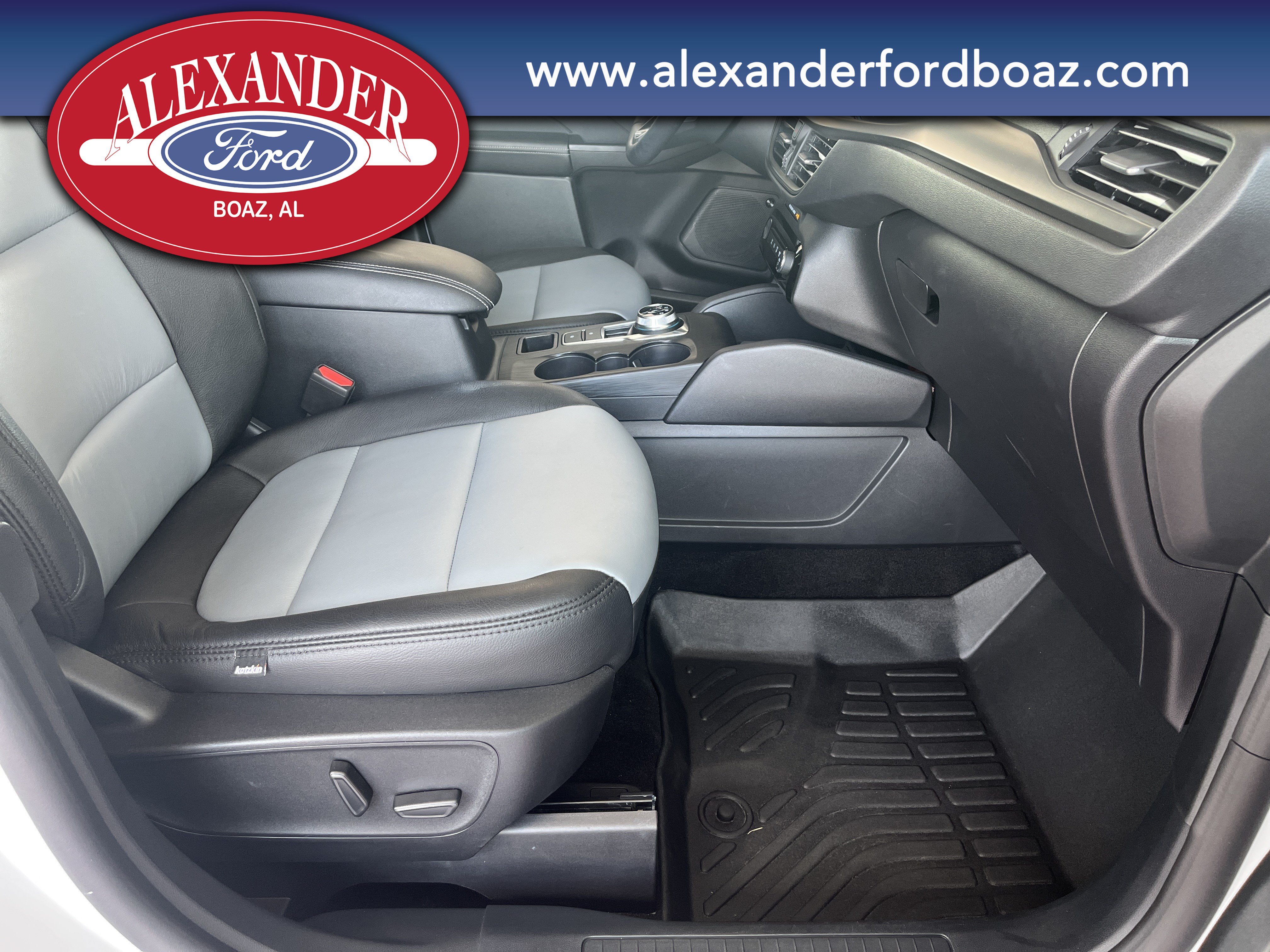 Used 2025 Ford Escape Active w/ Active Premium Tech Pack FWD image 14