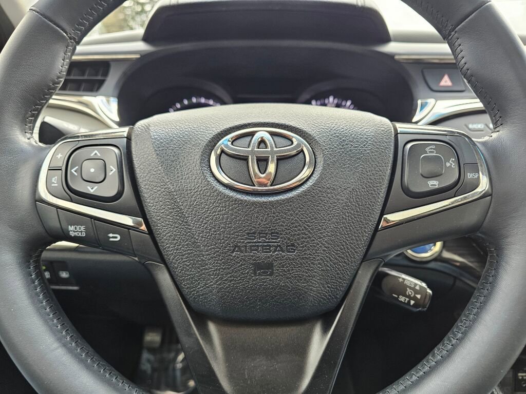 Used 2013 Toyota Avalon Limited image 3