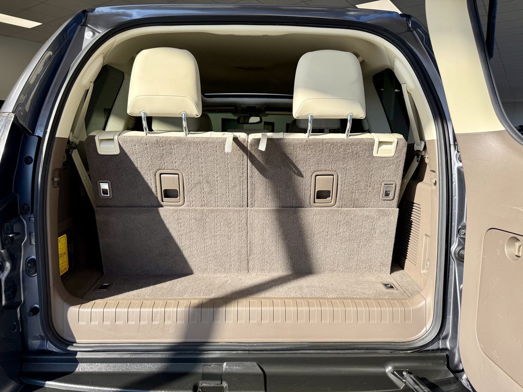 Used 2016 Lexus GX 460 w/ Premium Package AWD/4WD image 9