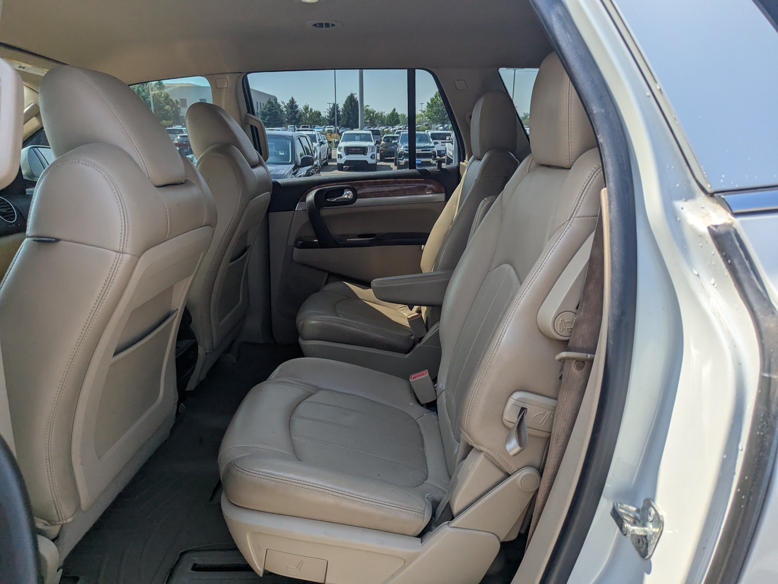 Used 2011 Buick Enclave CXL AWD/4WD image 27