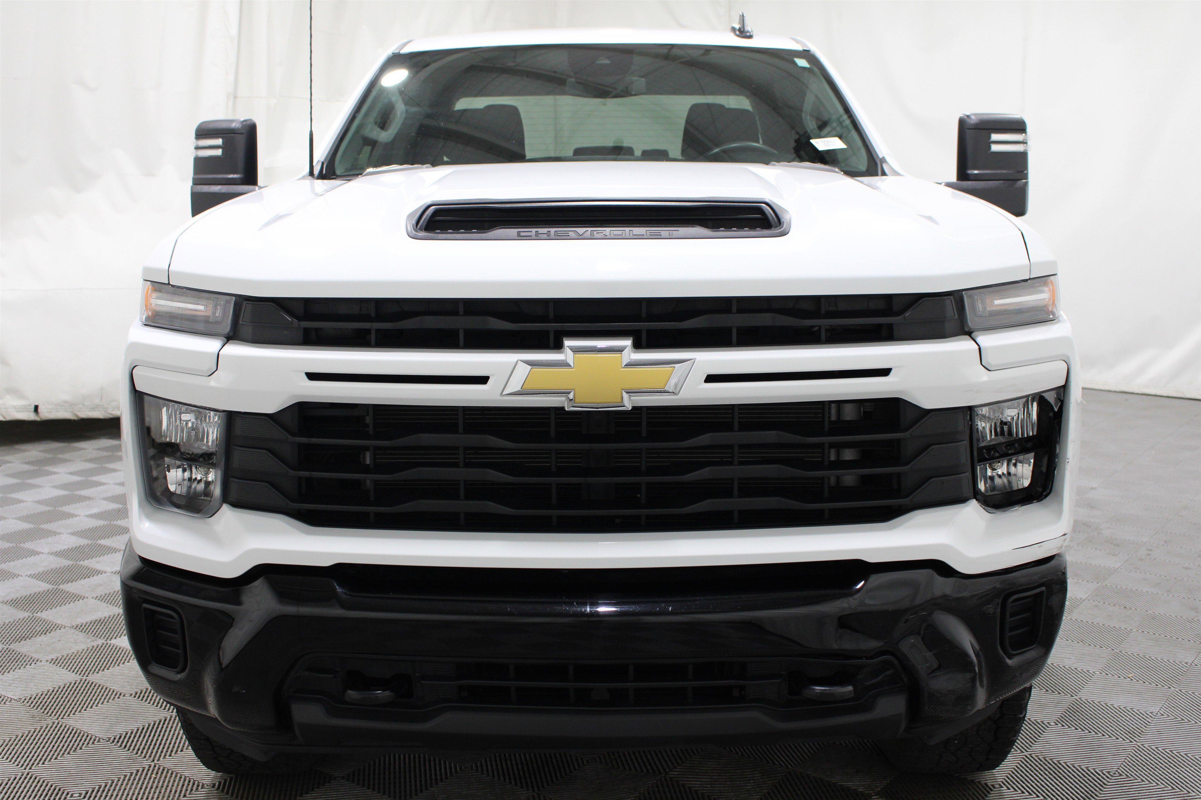 Used 2025 Chevrolet Silverado 2500 Custom w/ Custom Convenience Package AWD/4WD image 34
