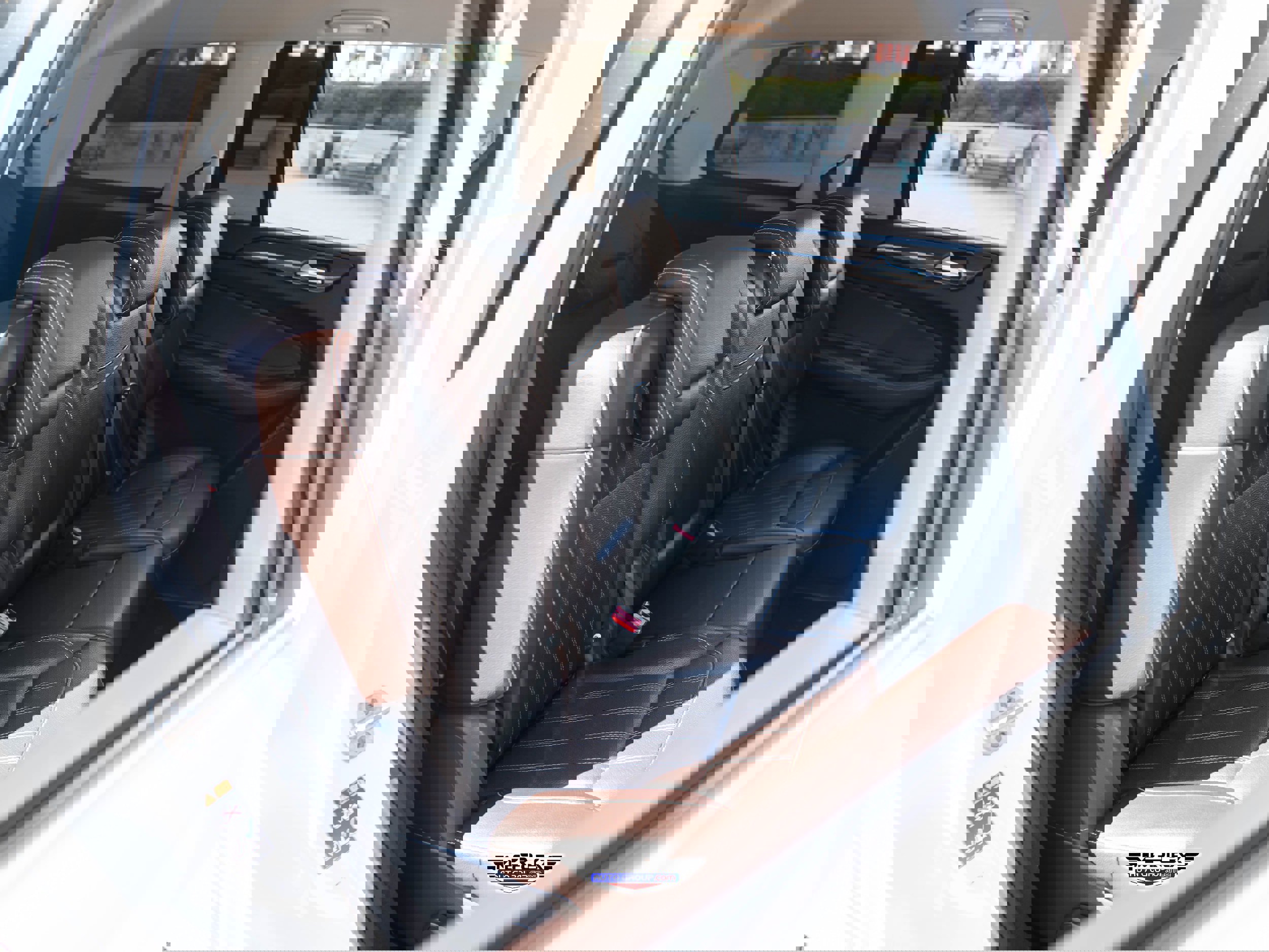 Used 2017 Mercedes-Benz GLS 450 4MATIC w/ Premium Package image 18