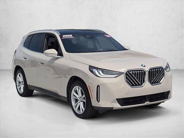 Used 2025 BMW X3 xDrive30i w/ Premium Package AWD/4WD image 3
