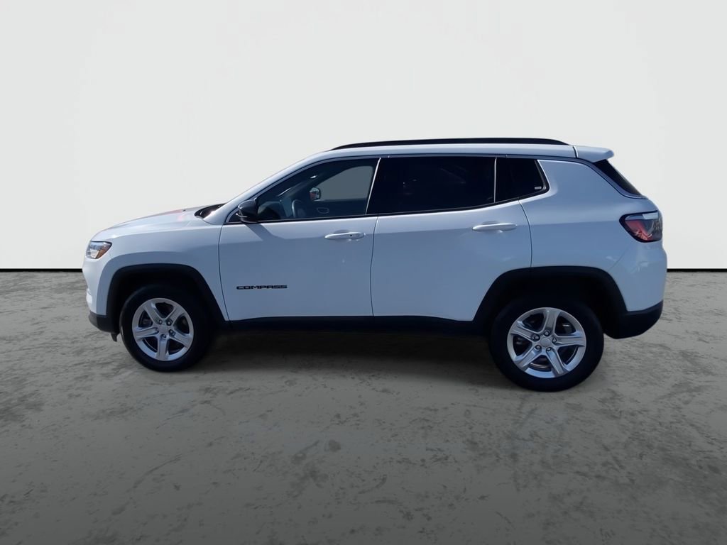 Used 2023 Jeep Compass Latitude image 5
