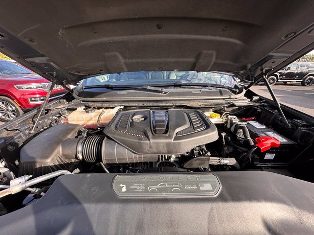Used 2024 Jeep Wagoneer 4WD w/ Premium Group I image 16