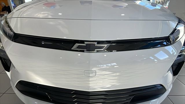 New 2027 Chevrolet Bolt LT image 8