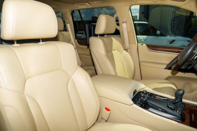 Used 2018 Lexus LX 570 4WD image 18