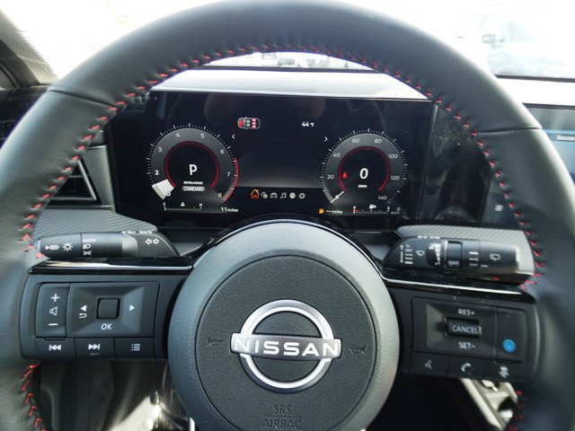 New 2026 Nissan Kicks SR w/ Cold Weather Package AWD/4WD image 8