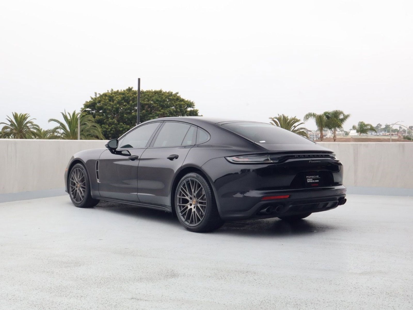 Certified 2023 Porsche Panamera 4 AWD/4WD image 3
