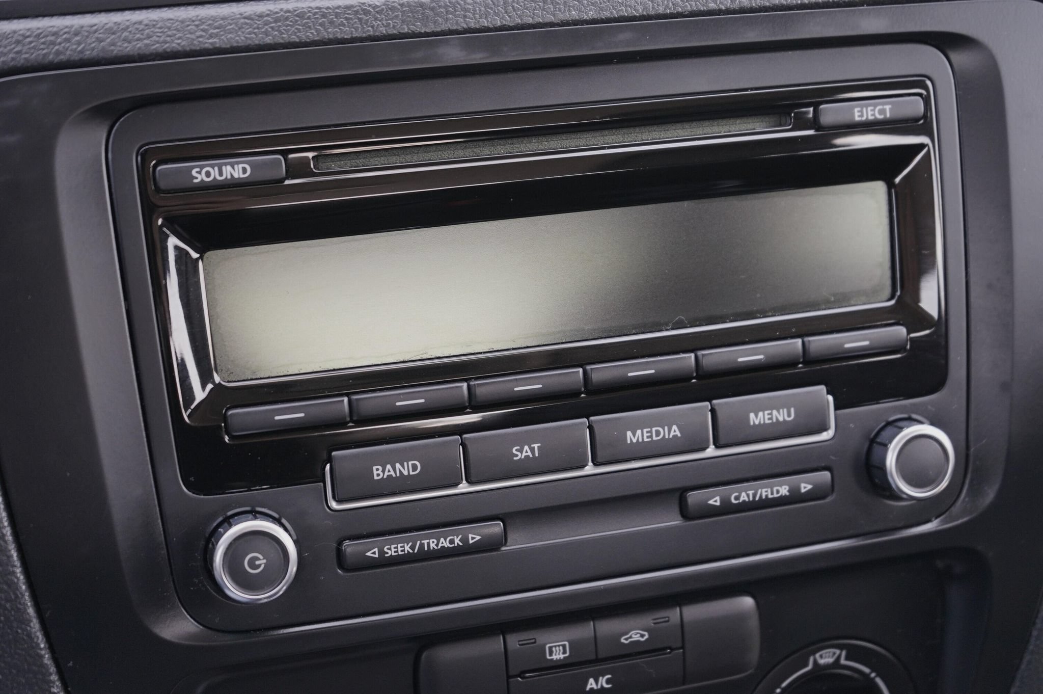 Used 2014 Volkswagen Jetta SE FWD image 18