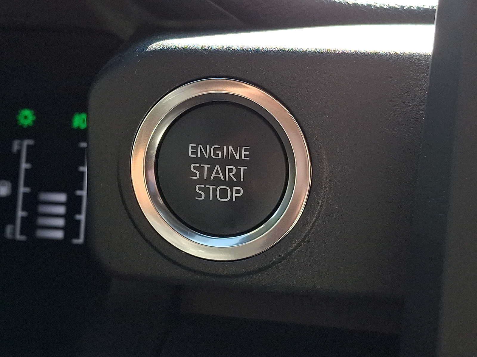 Used 2025 Toyota 4Runner SR5 AWD/4WD image 20