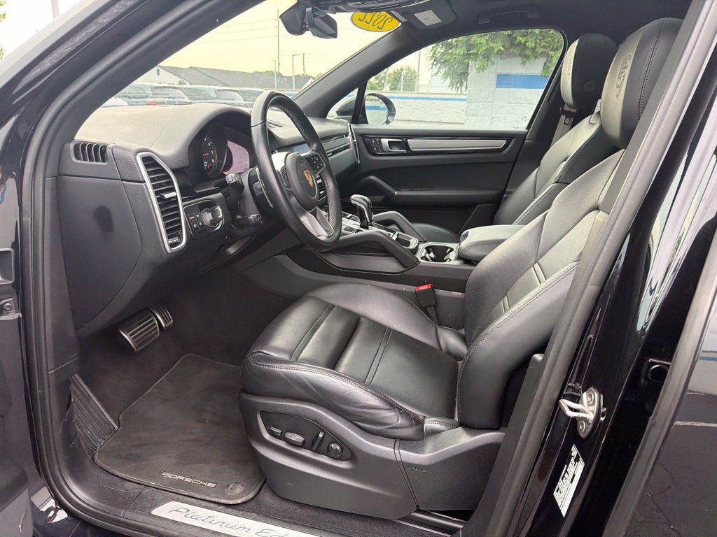 Used 2022 Porsche Cayenne S AWD/4WD image 17