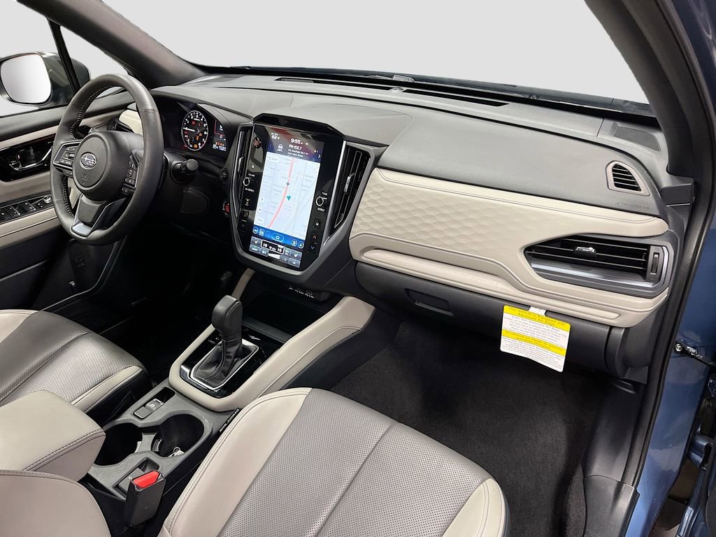 Used 2025 Subaru Forester Limited AWD/4WD image 31