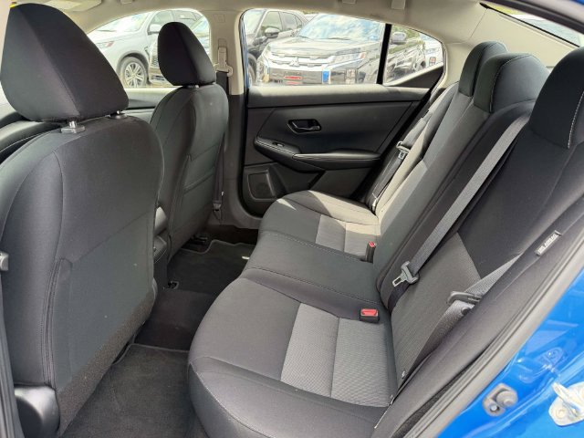 Used 2024 Nissan Sentra SV FWD image 14