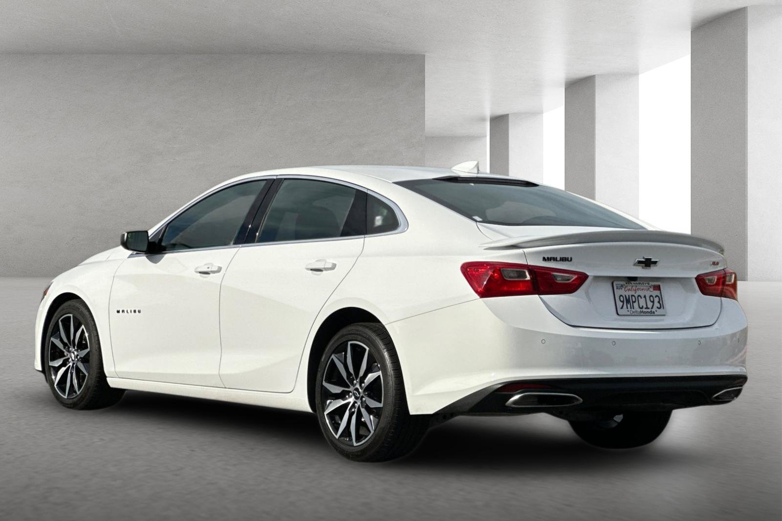 Used 2025 Chevrolet Malibu RS FWD image 6