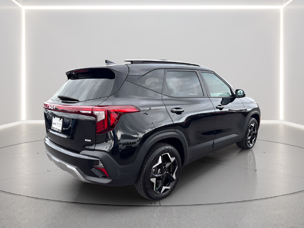 Certified 2025 Kia Seltos S AWD/4WD image 7