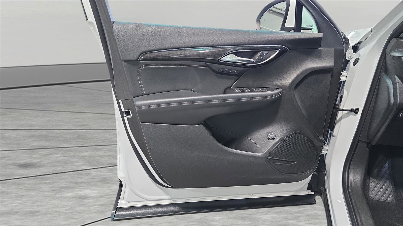 Used 2021 Buick Envision Essence image 26