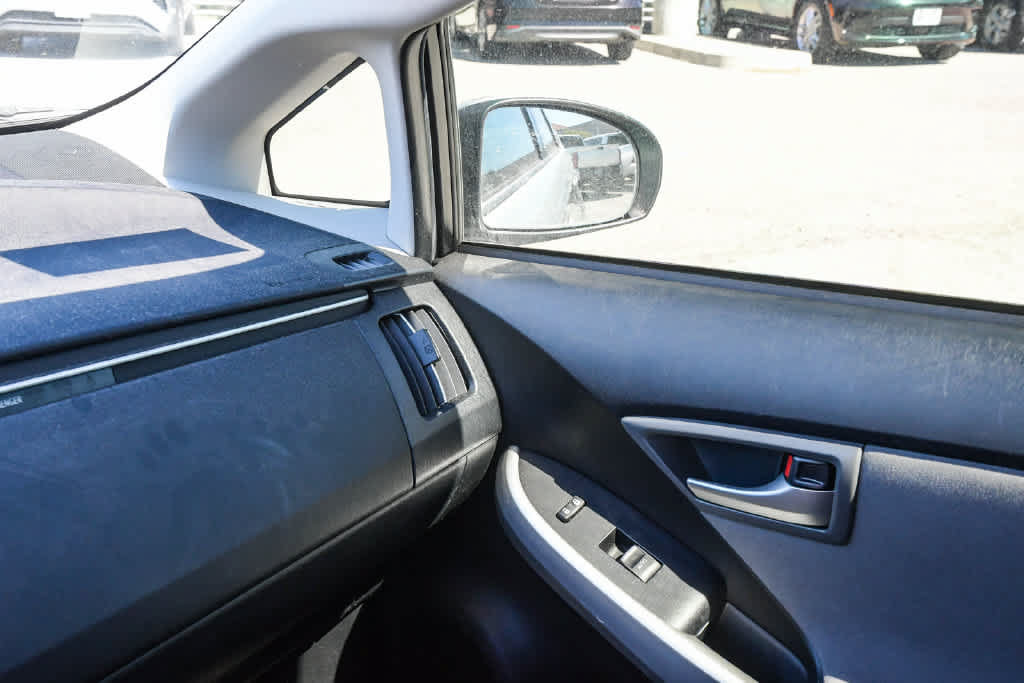 Used 2014 Toyota Prius Three FWD image 20