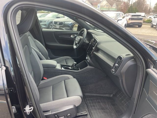 Certified 2023 Volvo XC40 Recharge Ultimate w/ Protection Package Premier image 12