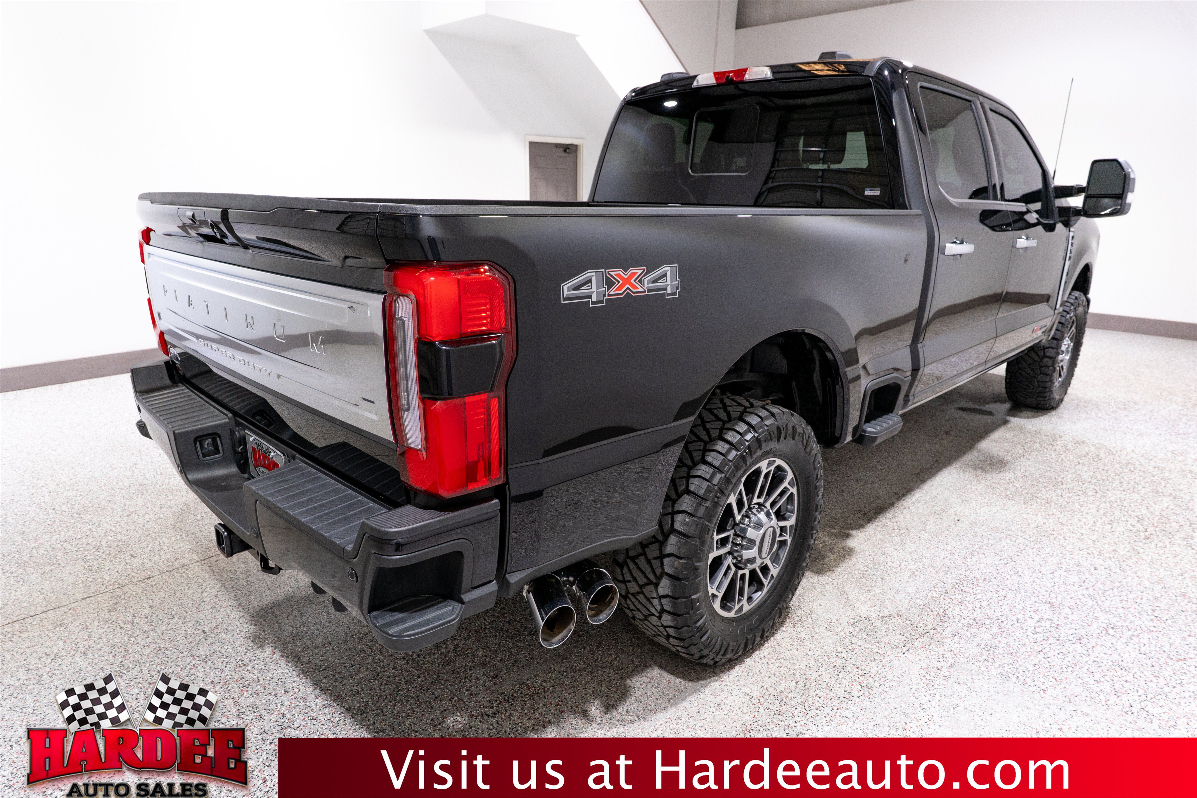 Used 2026 Ford F350 Platinum w/ Platinum Plus Package AWD/4WD image 5