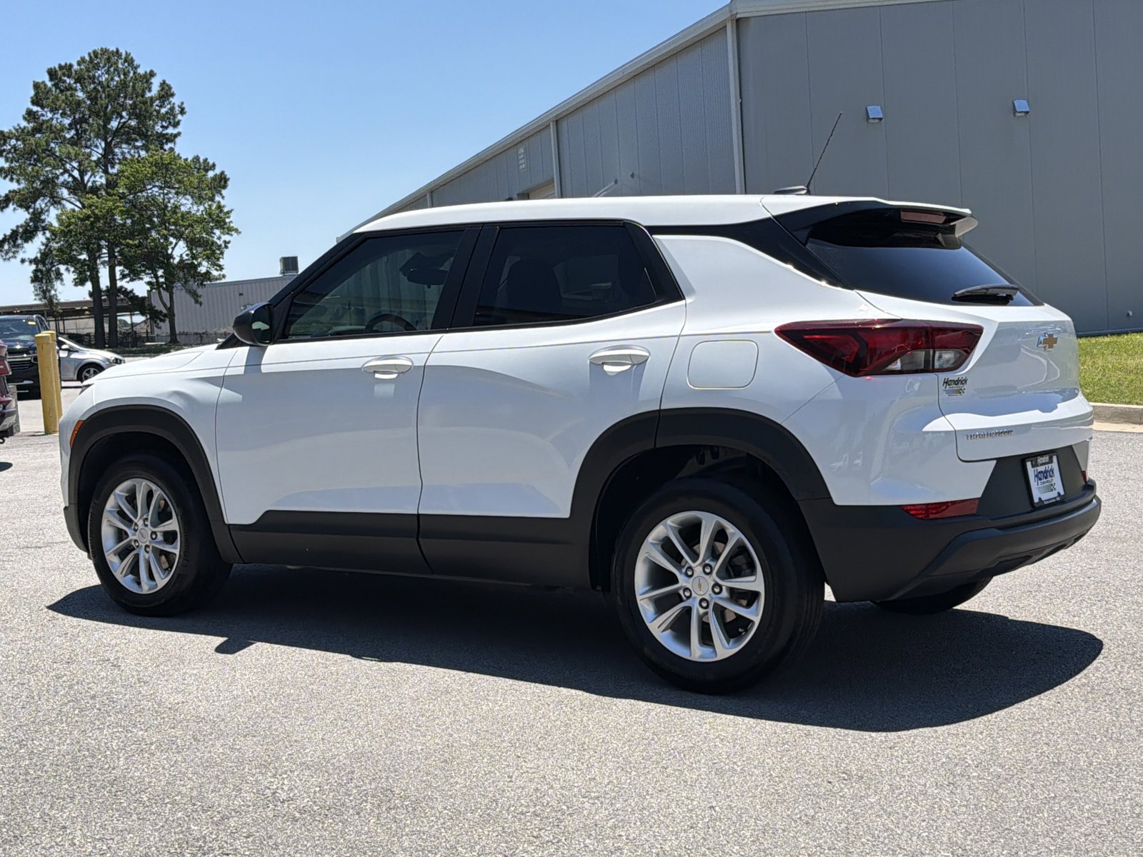 Used 2024 Chevrolet TrailBlazer LS w/ LS Convenience Package FWD image 10