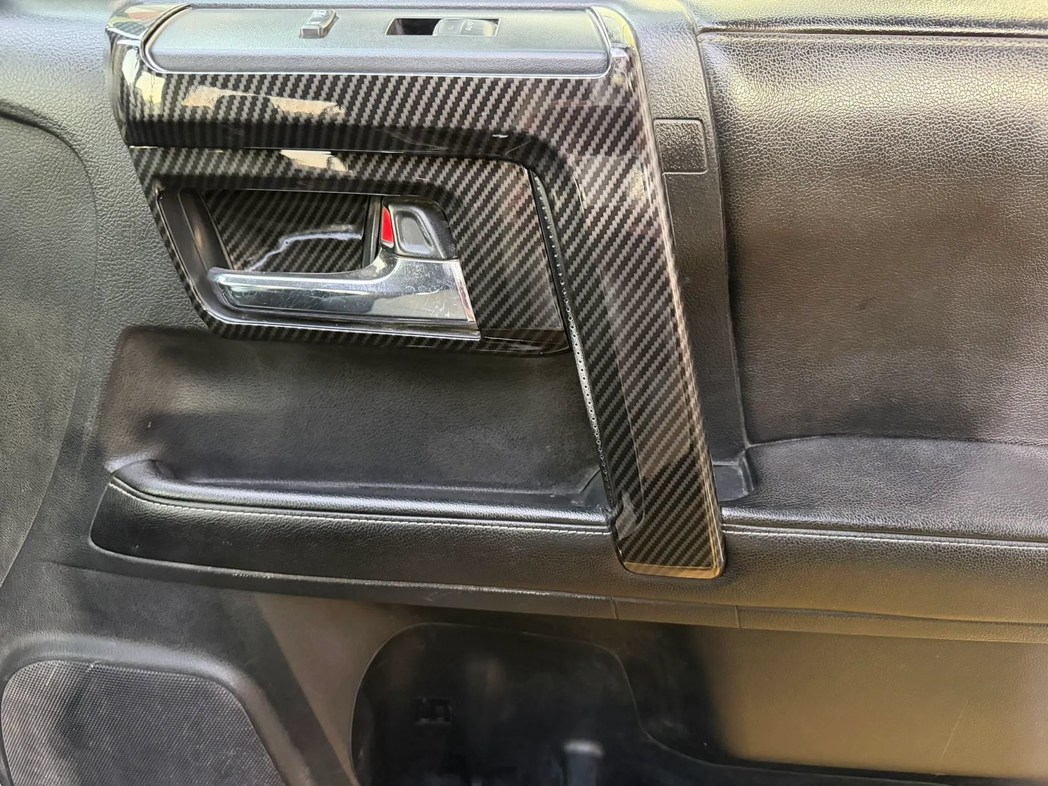 Used 2014 Toyota 4Runner SR5 AWD/4WD image 15