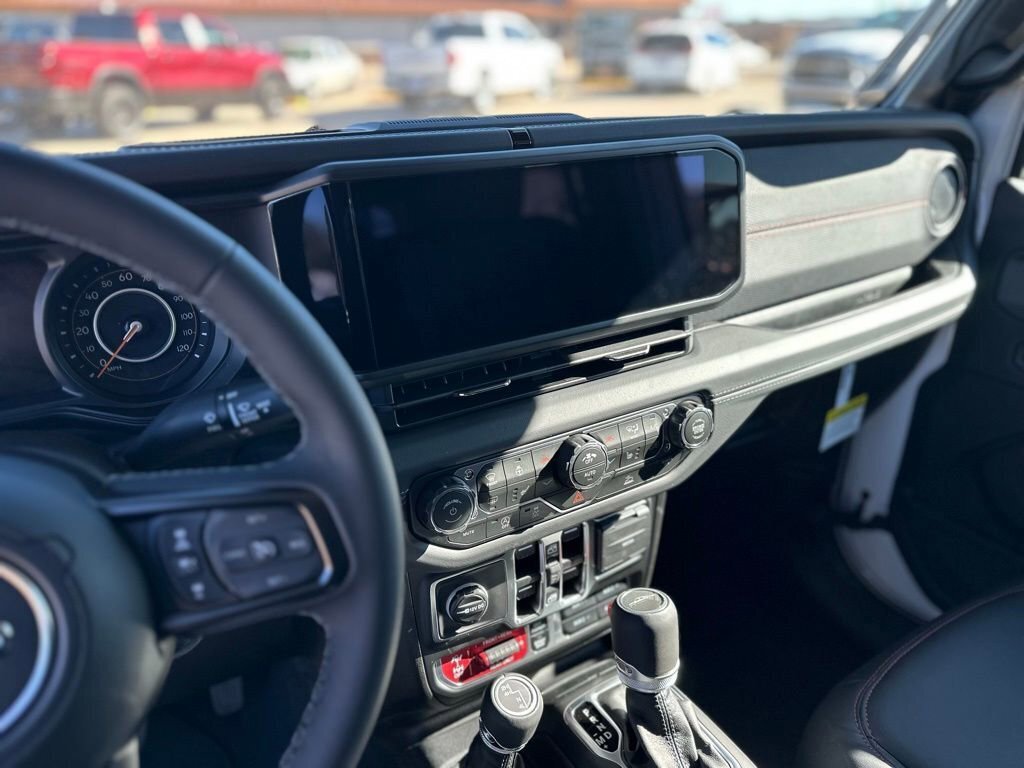 New 2026 Jeep Gladiator Rubicon w/ Steel Bumper Group image 18