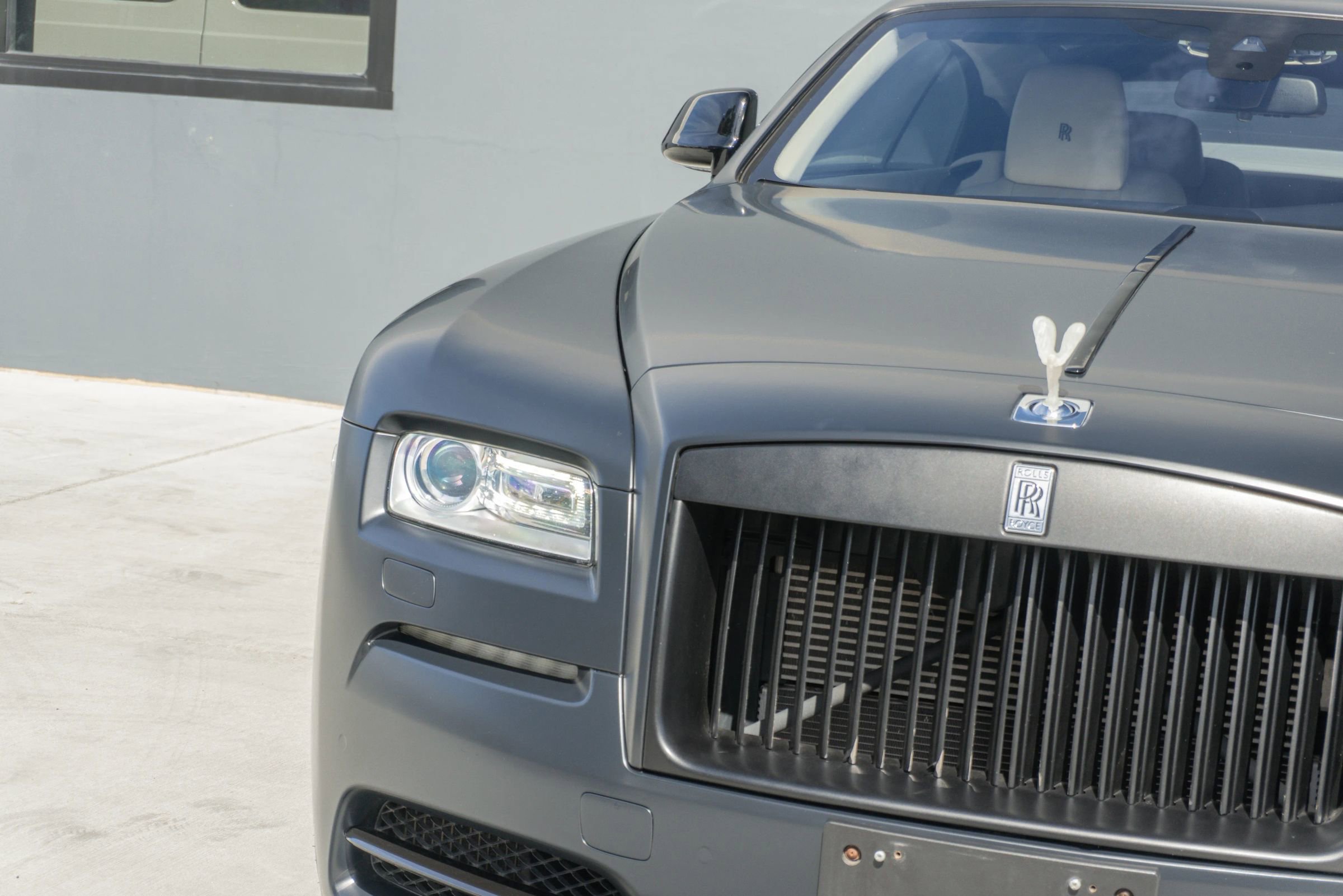 Used 2016 Rolls-Royce Wraith RWD image 28