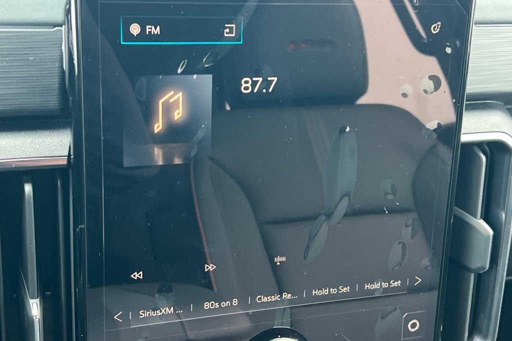 New 2026 GMC Acadia AT4 w/ Luxury Package image 16