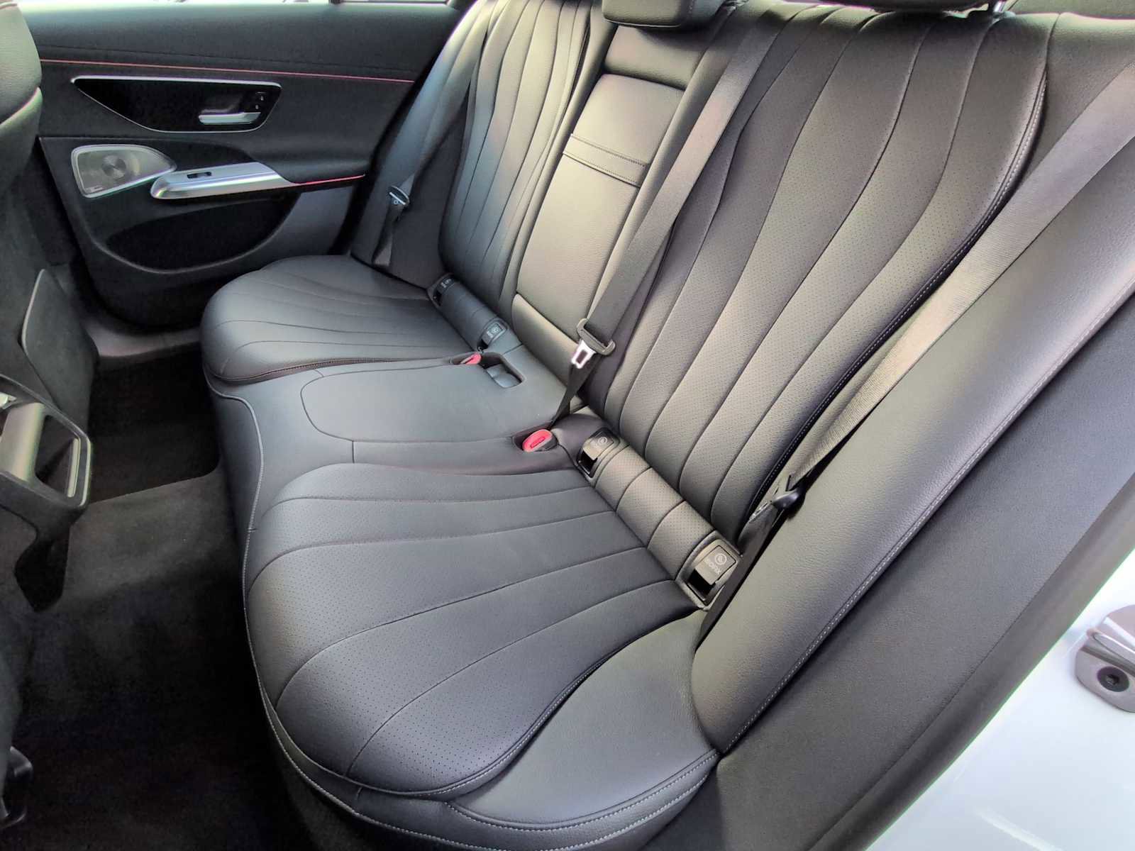 Used 2024 Mercedes-Benz E 350 4MATIC Sedan image 20