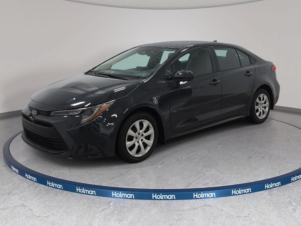Used 2025 Toyota Corolla LE FWD image 1