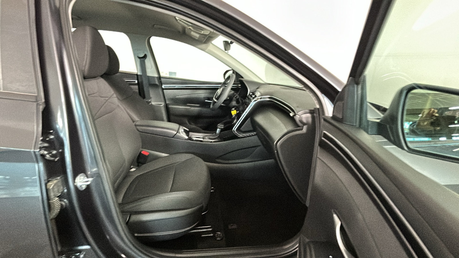 Used 2024 Hyundai Tucson SE FWD image 36