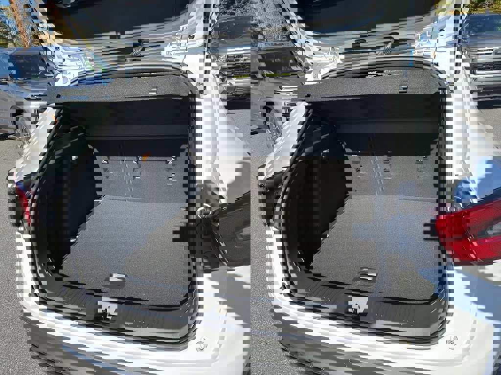 New 2026 Chevrolet Trax RS w/ Sunroof Package image 20