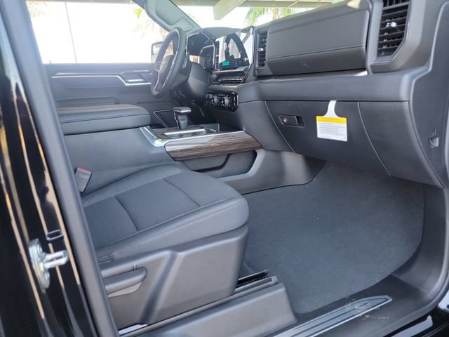 New 2026 Chevrolet Silverado 1500 LT w/ LPO, Dark Essentials Package RWD image 17