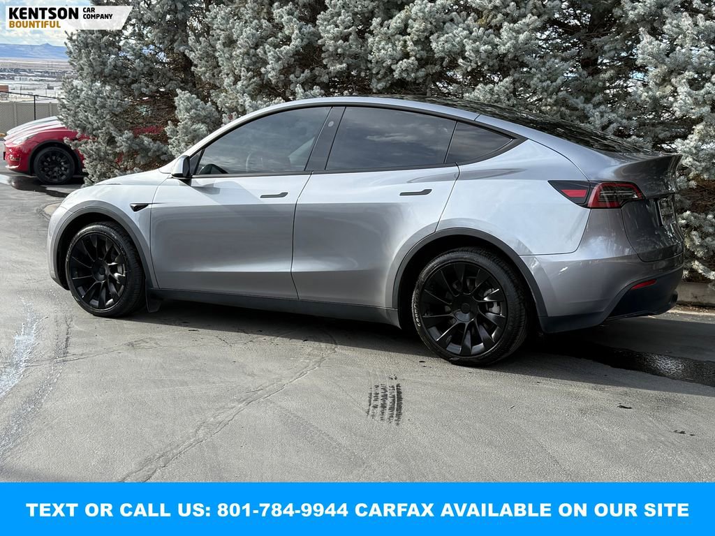 Used 2025 Tesla Model Y Long Range image 5
