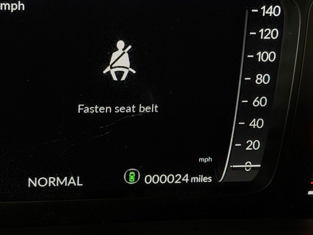 Used 2025 Honda Pilot Black Edition image 16