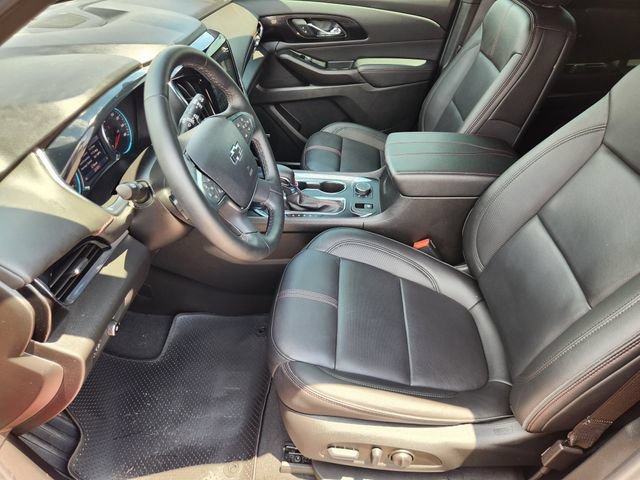 Used 2023 Chevrolet Traverse RS FWD image 13