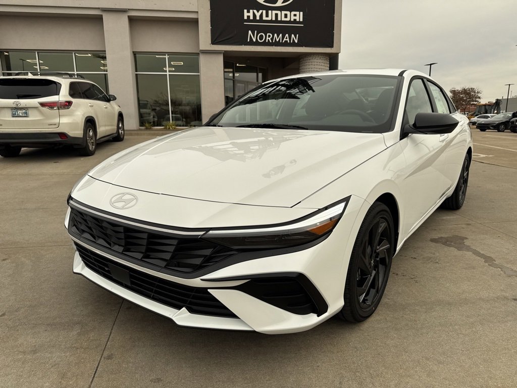 New 2026 Hyundai Elantra SEL Sport image 1