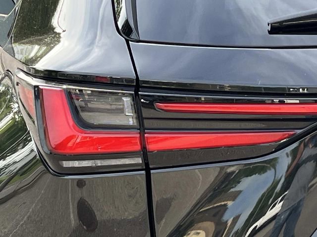 Used 2023 Lexus NX 350h AWD image 10