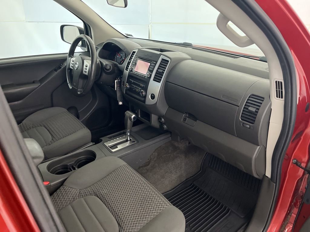 Used 2018 Nissan Frontier SV image 20