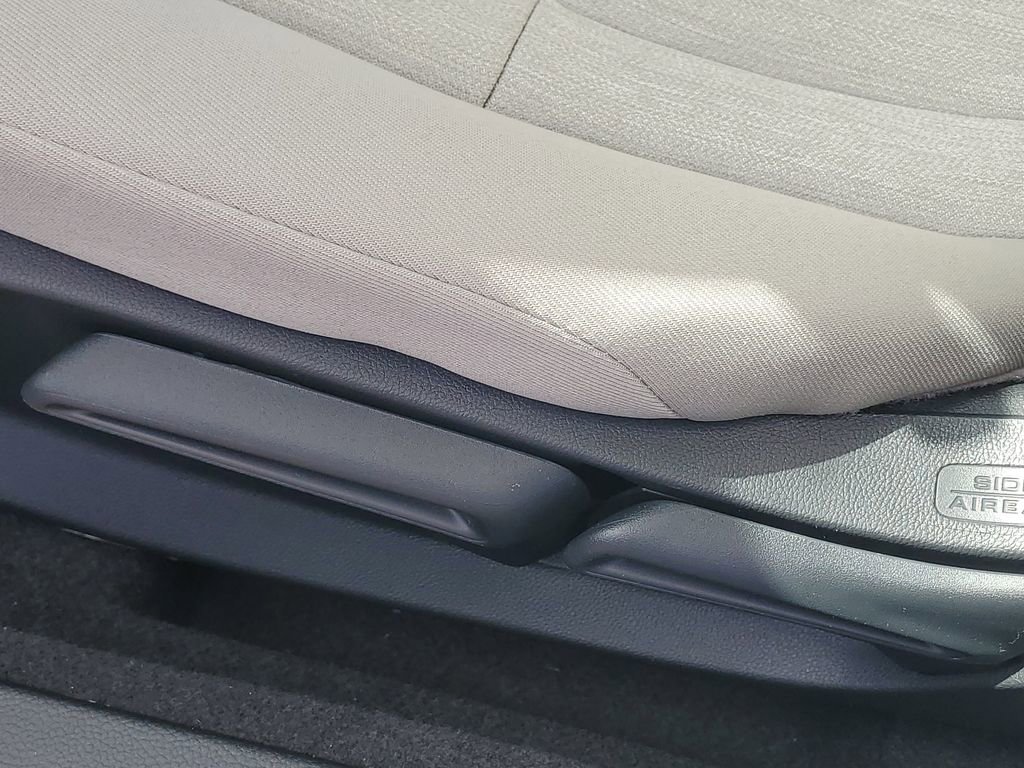 New 2026 Honda Accord LX image 9