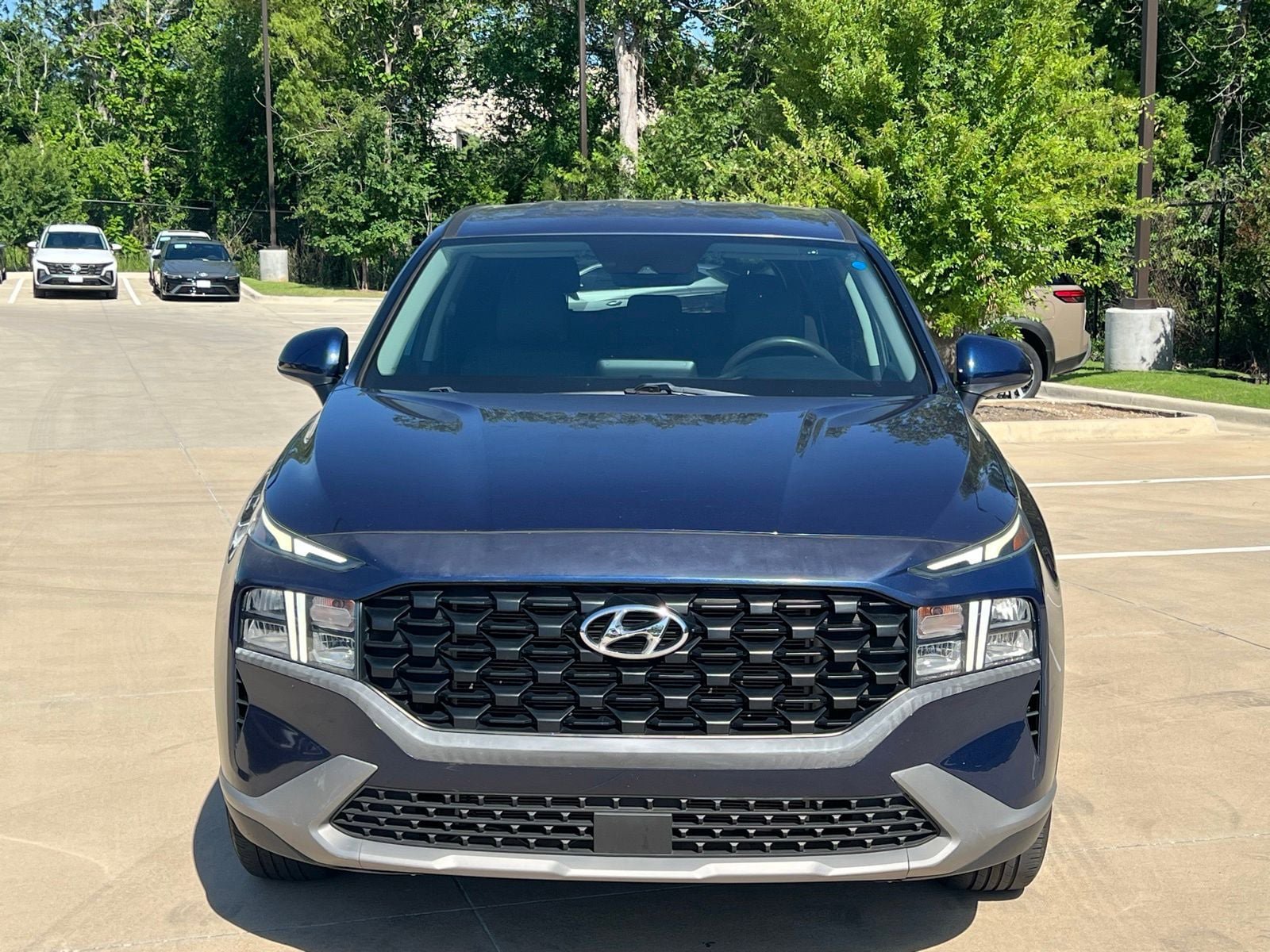 Used 2021 Hyundai Santa Fe SE FWD image 2