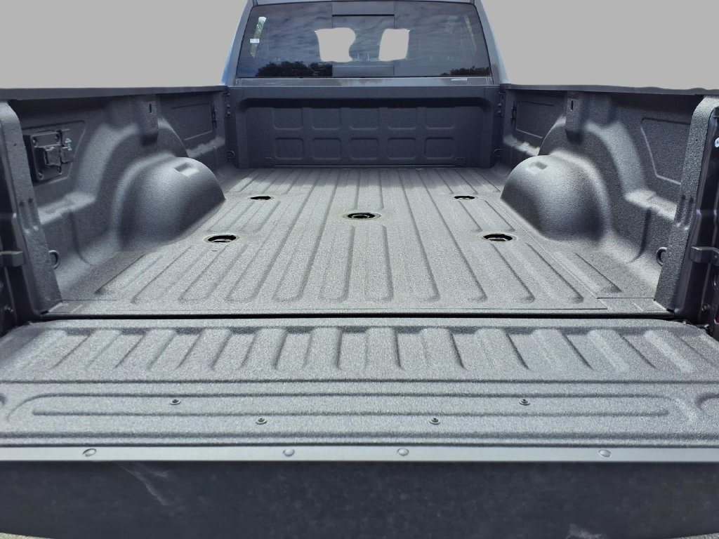 New 2027 RAM 3500 Laramie AWD/4WD image 24