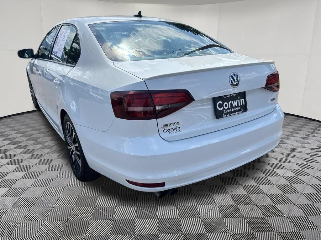 Used 2016 Volkswagen Jetta Sport FWD image 5