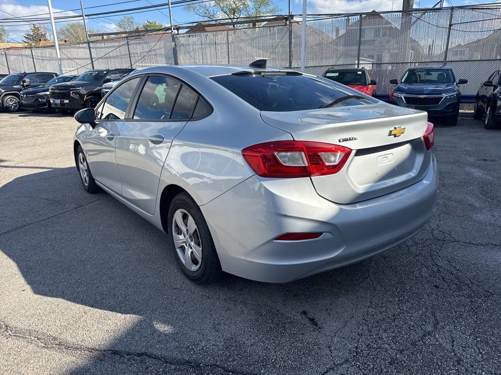 Used 2017 Chevrolet Cruze LS image 4