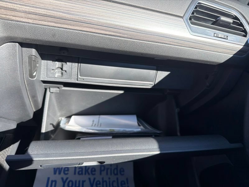 Used 2023 Volkswagen Tiguan SEL R-Line AWD/4WD image 43