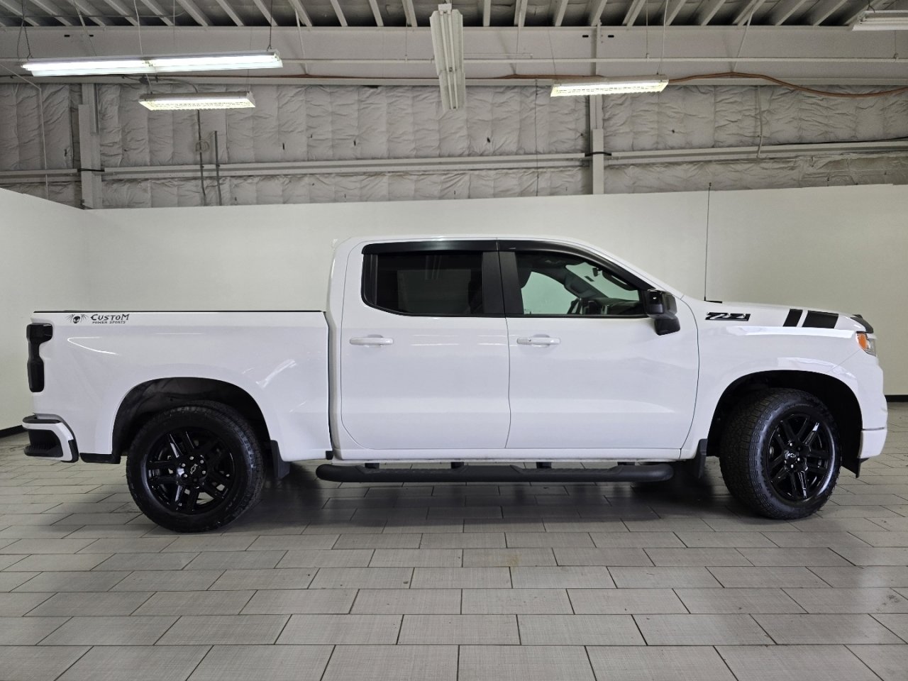 Used 2024 Chevrolet Silverado 1500 RST w/ Convenience Package II image 18