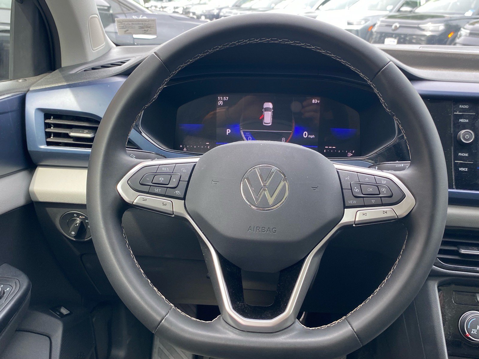 Certified 2023 Volkswagen Taos SE w/ Panoramic Sunroof Package FWD image 4