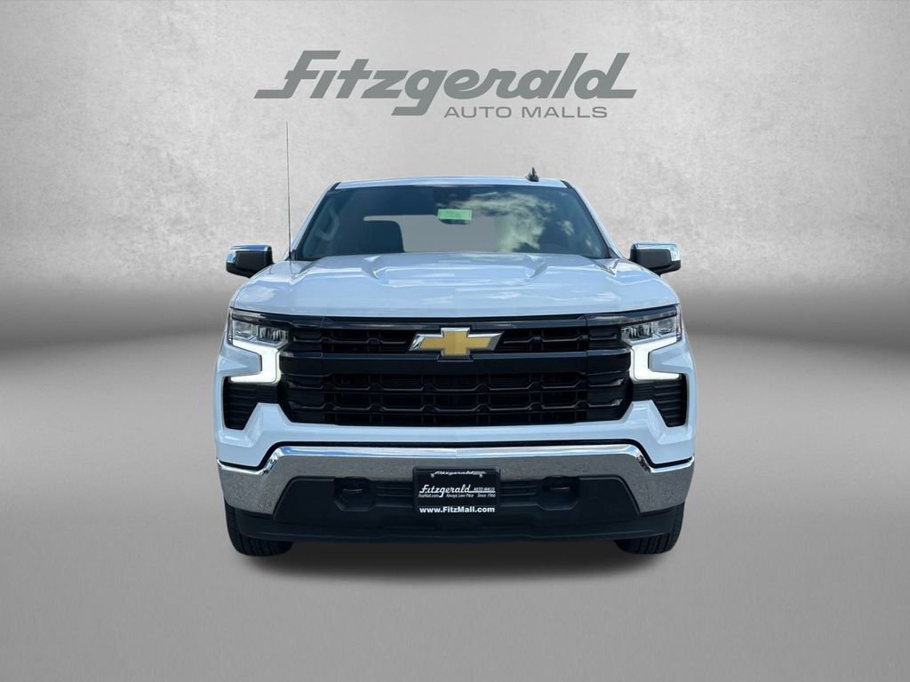 Used 2025 Chevrolet Silverado 1500 LT image 3